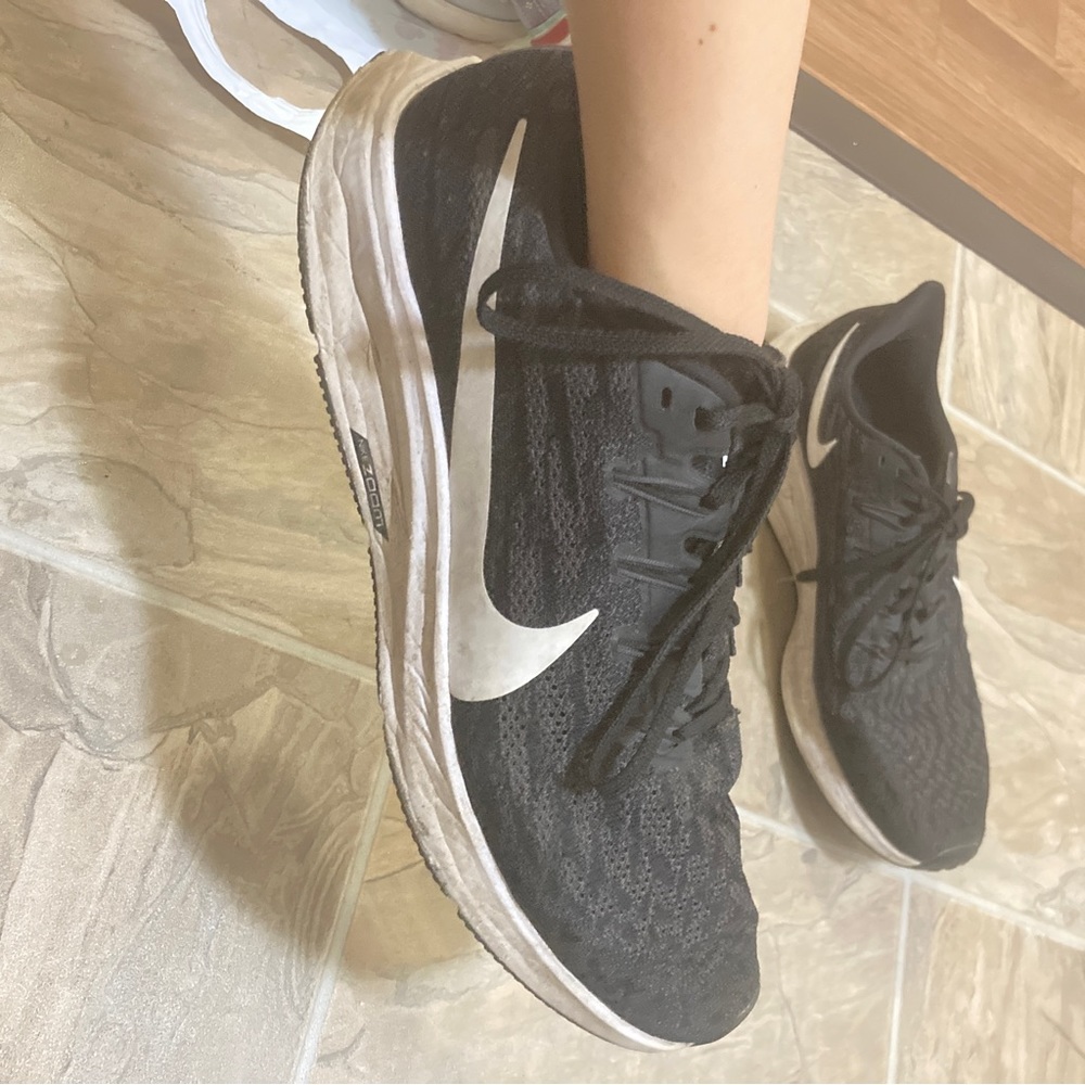 Men Nike running shoes size 11